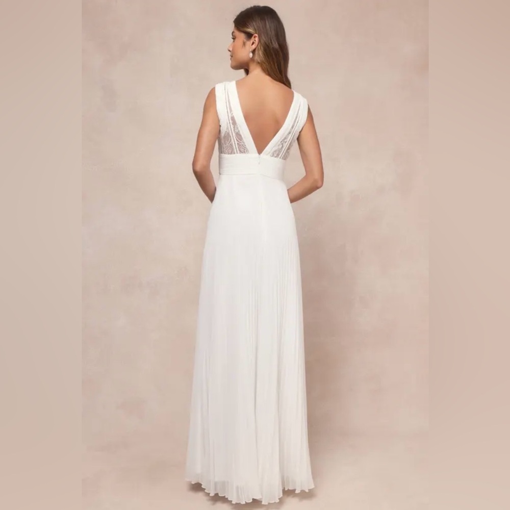 NWT lulus Ivory Chiffon Lace Pleated Open Back Wedding Dress Small - Picture 3 of 11